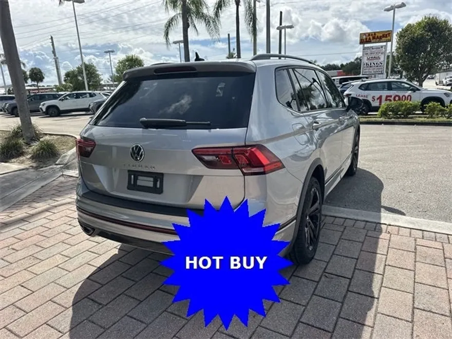 2023 Volkswagen Tiguan SE R-Line Black photo 1