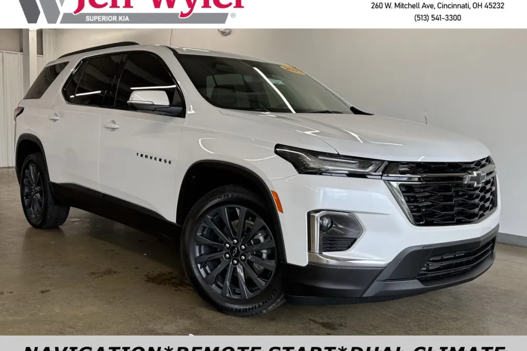 2023 Chevrolet Traverse RS photo 1