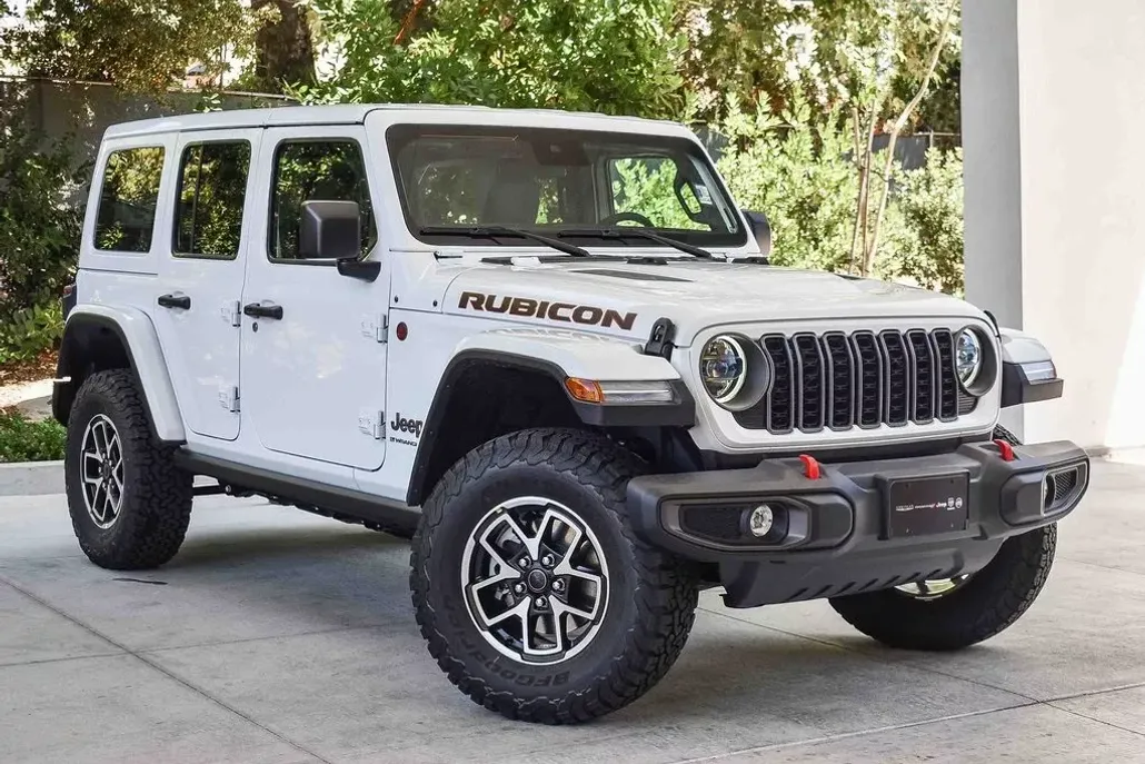 2025 Jeep Wrangler Rubicon photo 1