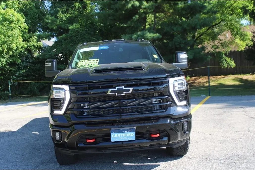 2025 Chevrolet Silverado 2500HD LTZ photo 1