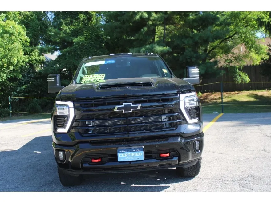 2025 Chevrolet Silverado 2500HD LTZ photo 1