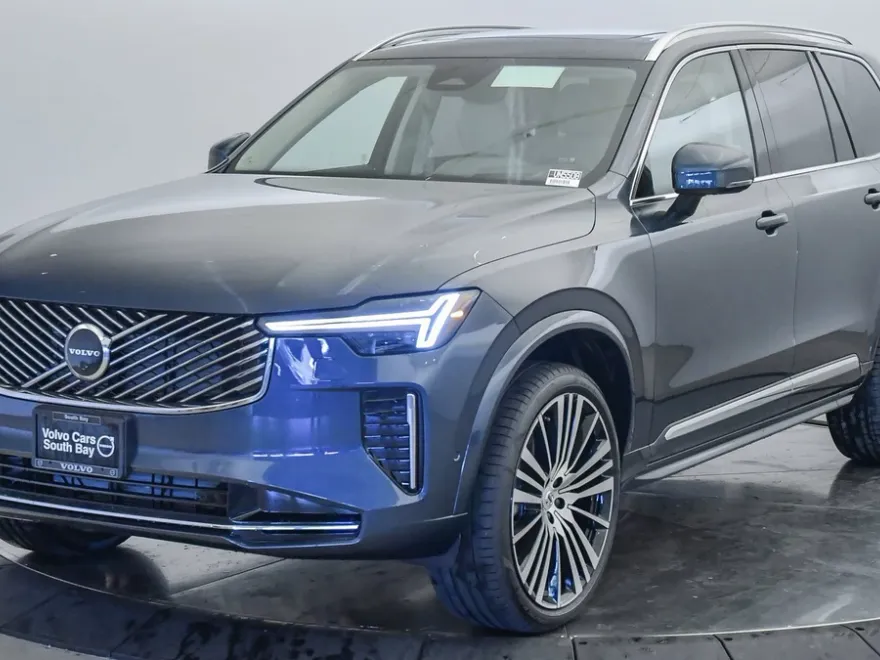 2025 Volvo XC90 AWD photo 1
