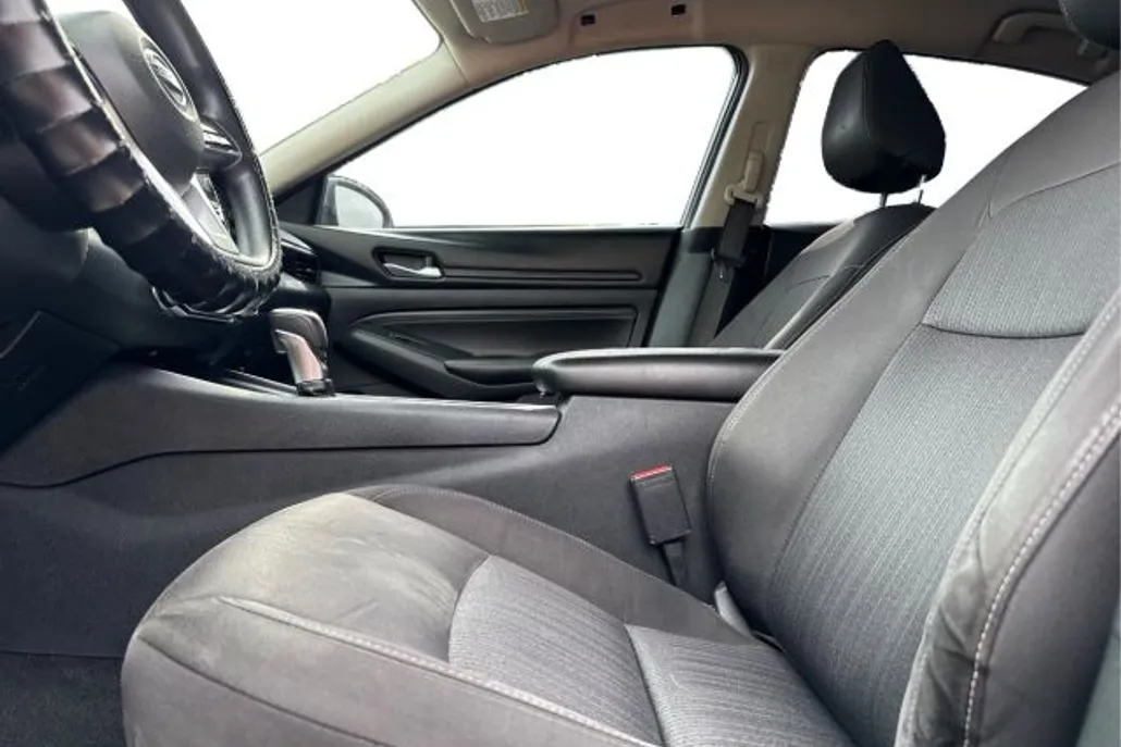 2020 Nissan Altima S photo 1