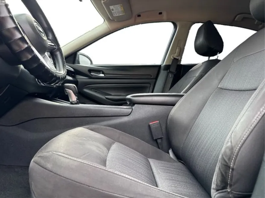 2020 Nissan Altima S photo 1