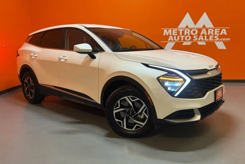 2024 Kia Sportage LX photo 1