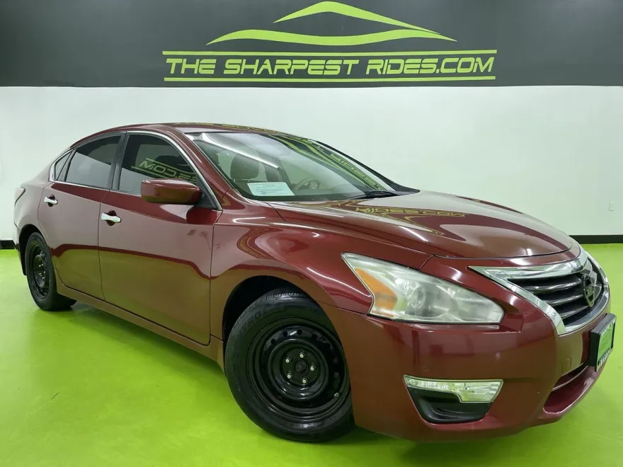 2015 Nissan Altima 2.5 S photo 1