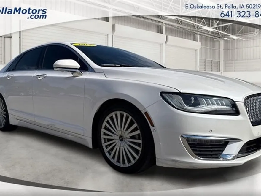 2017 Lincoln MKZ Hybrid Reserve photo 1