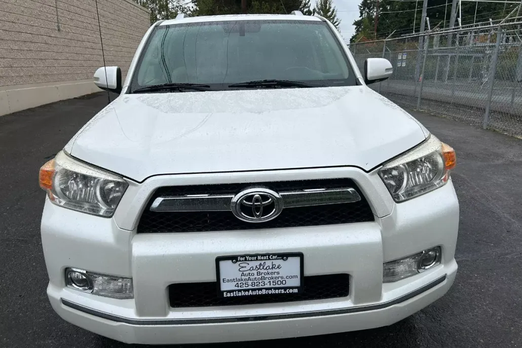 2012 Toyota 4Runner Limited 4WD V6 photo 1