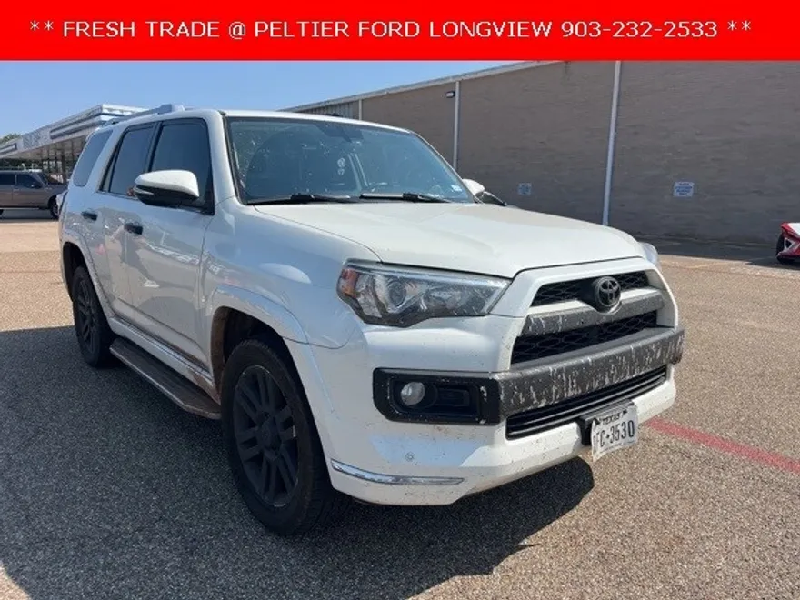 2018 Toyota 4Runner SR5 photo 1