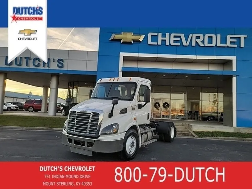 2015 Freightliner Cascadia photo 1