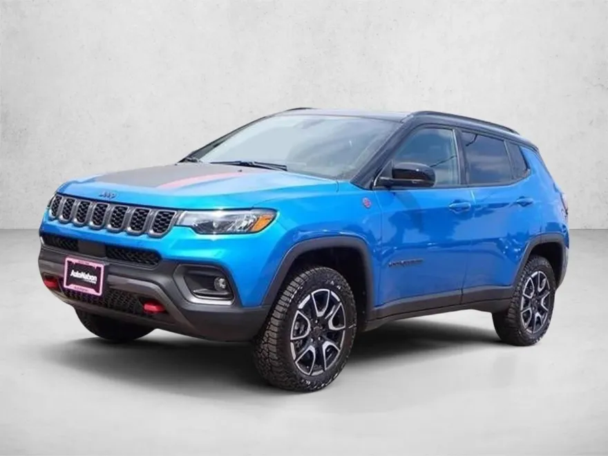 2025 Jeep Compass Trailhawk photo 1