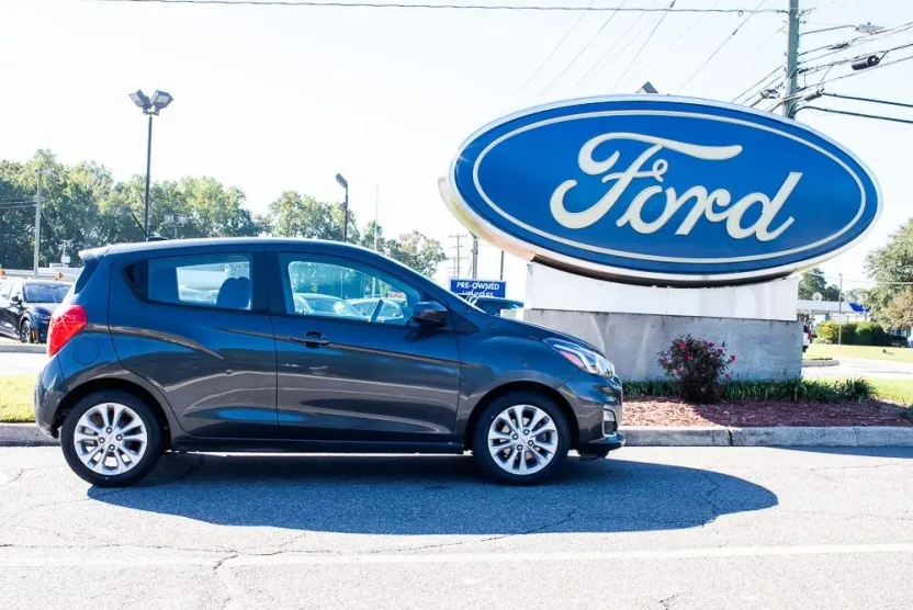 2021 Chevrolet Spark 1LT photo 1