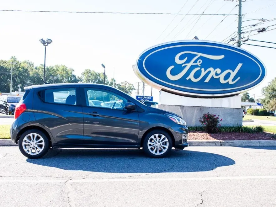 2021 Chevrolet Spark 1LT photo 1