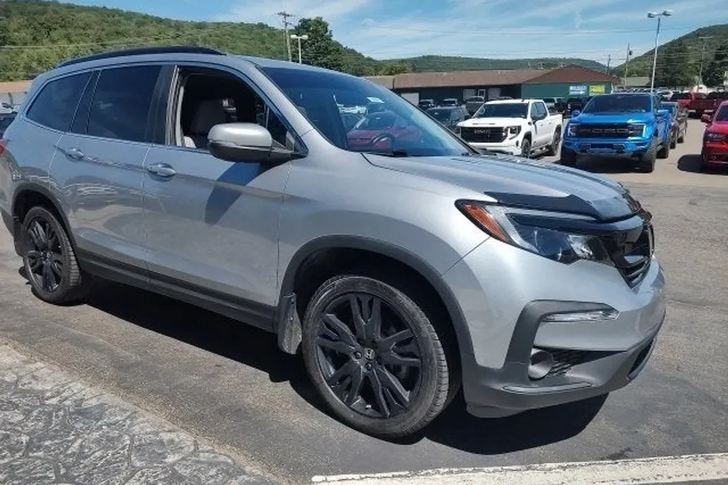 2021 Honda Pilot Special Edition photo 1