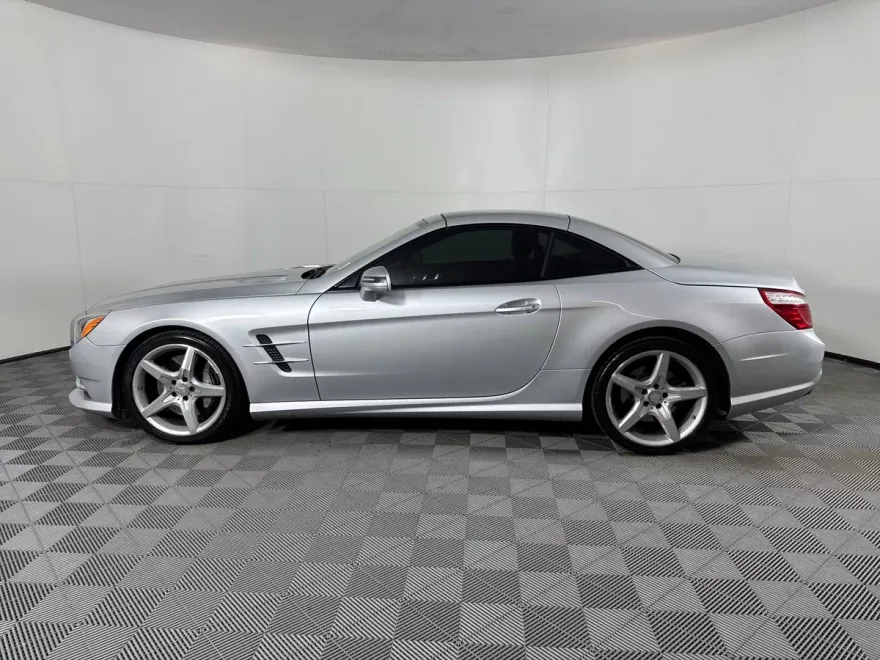 2014 Mercedes Benz SL 550 photo 1