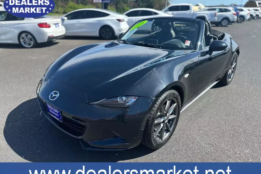 2016 Mazda MX-5 Miata Miata Grand Touring photo 1