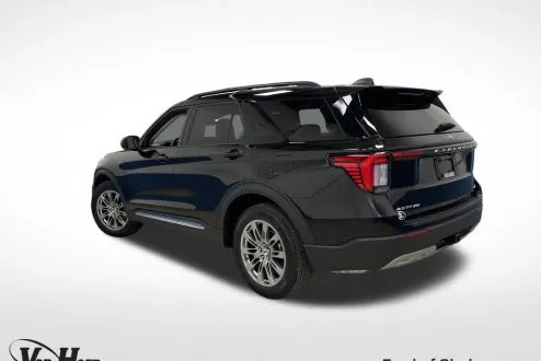 2025 Ford Explorer photo 3