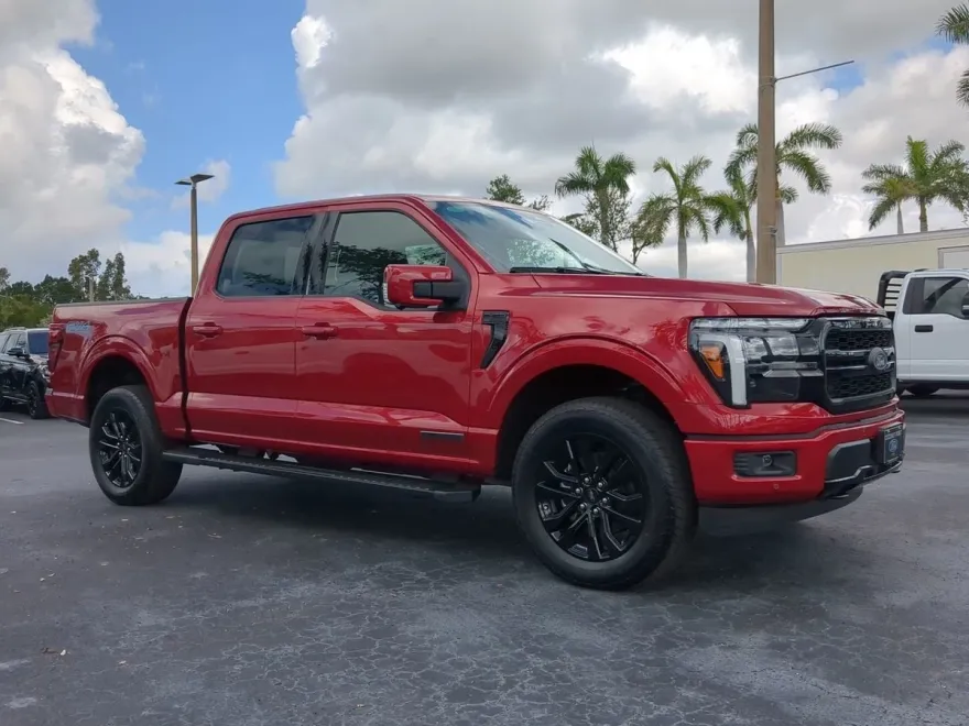 2025 Ford F-150 Lariat photo 1