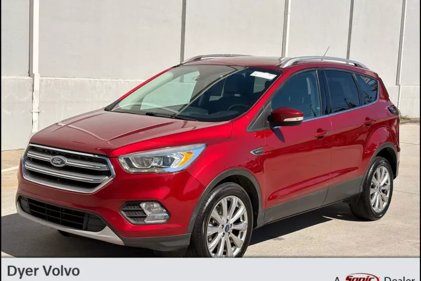2017 Ford Escape Titanium photo 1