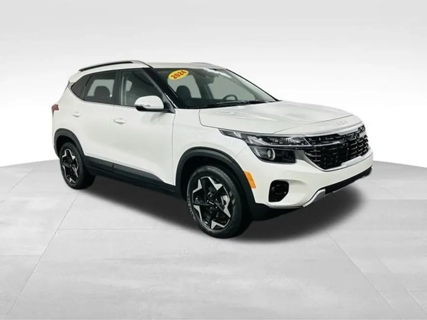 2024 Kia Seltos EX photo 1