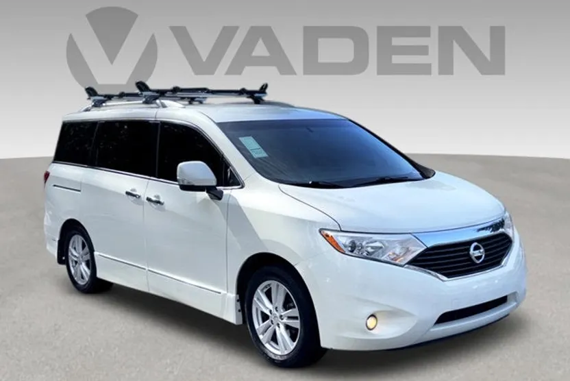 2015 Nissan Quest SL photo 1