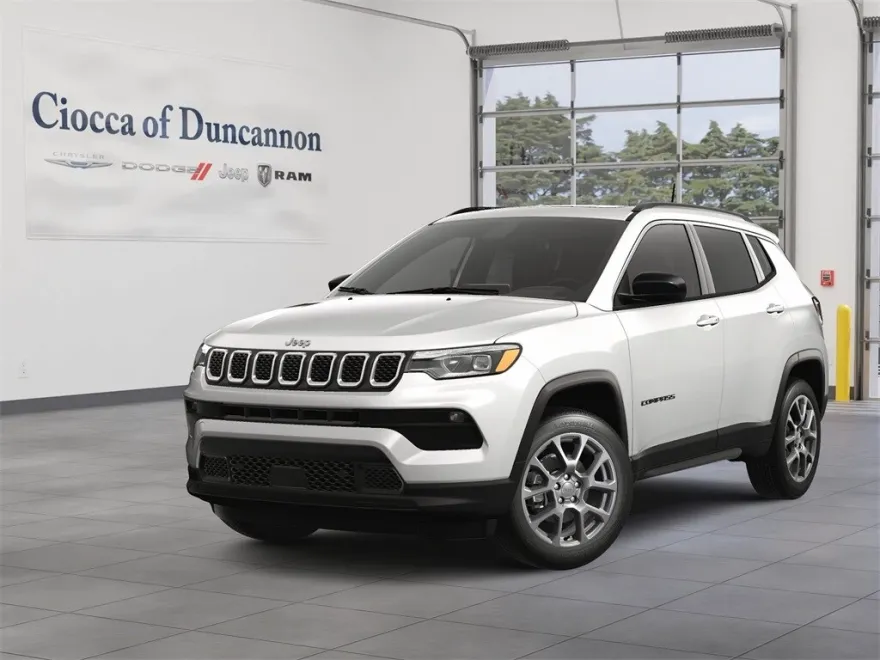 2024 Jeep Compass Latitude Lux photo 1