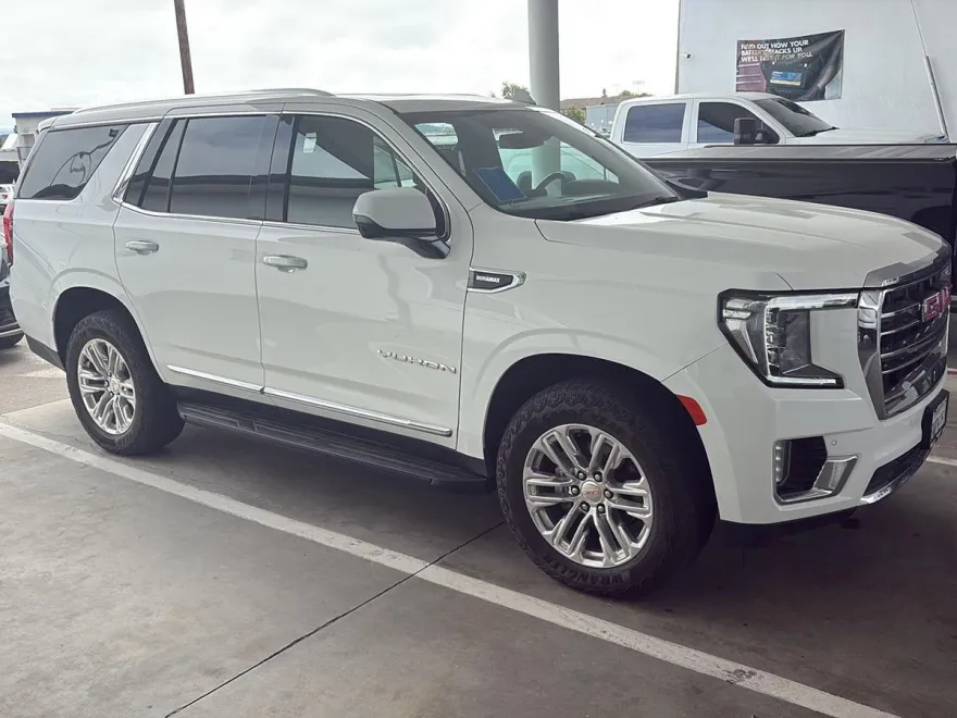 2021 Gmc Yukon SLT photo 1