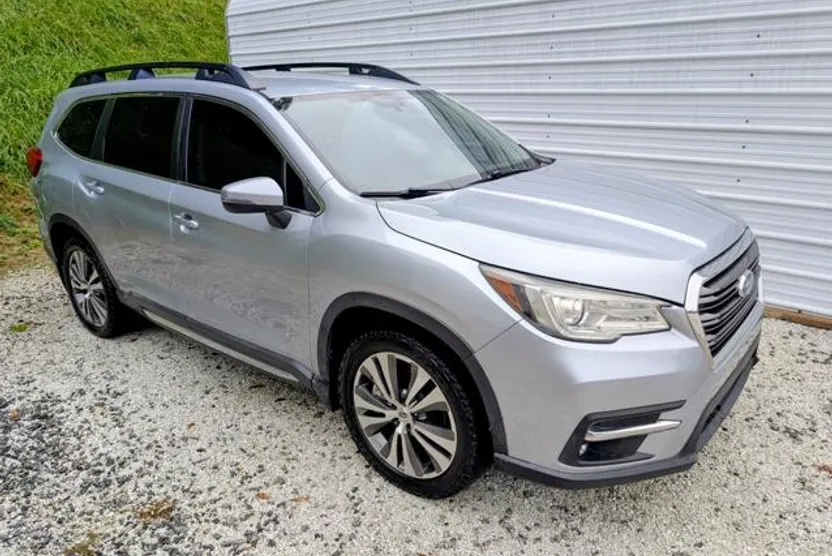 2019 Subaru Ascent Limited photo 1