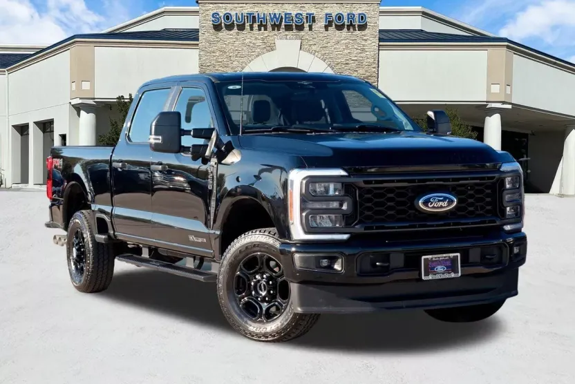 2023 Ford F-250 photo 1