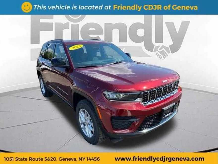 2025 Jeep Grand Cherokee Laredo X photo 1