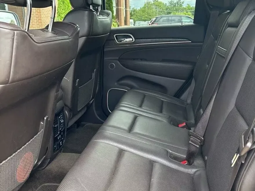 2015 Jeep Grand Cherokee Summit photo 1