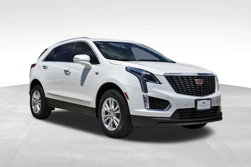 2025 Cadillac XT5 Luxury photo 1