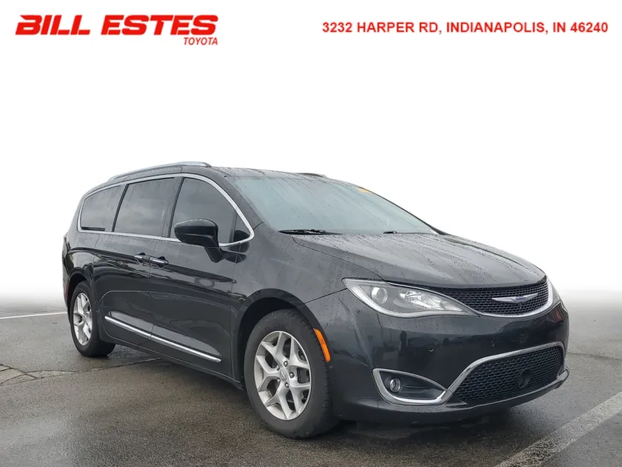 2018 Chrysler Pacifica Touring L photo 1