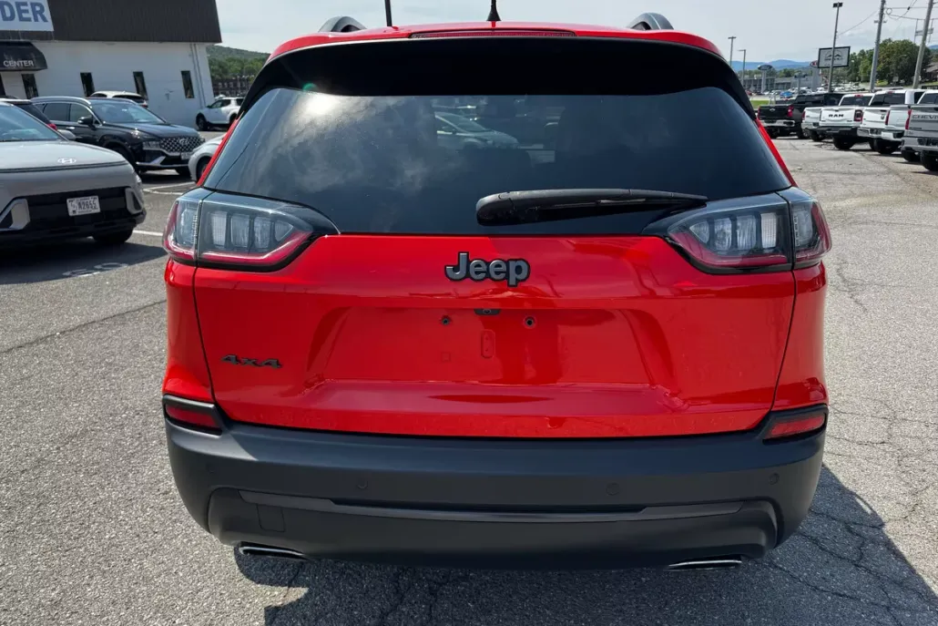 2021 Jeep Cherokee 80th Anniversary Edition photo 1