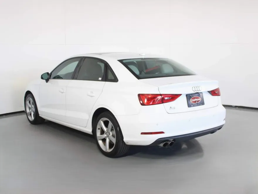 2016 Audi A3 1.8T Premium photo 1