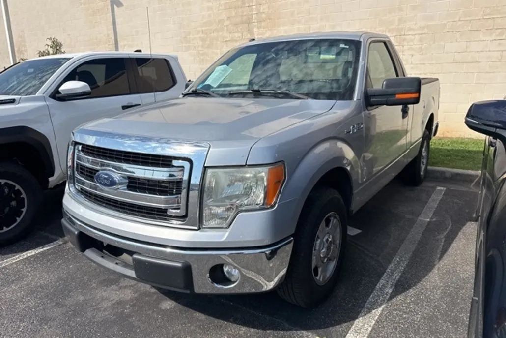 2013 Ford F-150 XLT photo 1