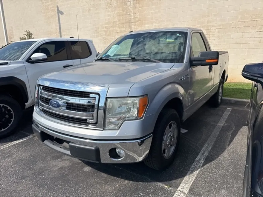 2013 Ford F-150 XLT photo 1