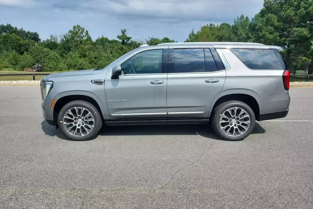 2026 Gmc Yukon Denali photo 1