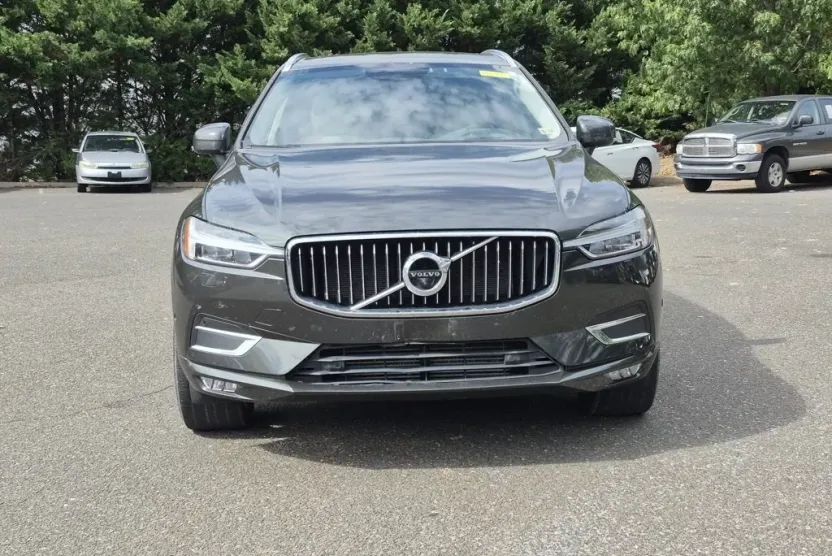 2019 Volvo XC60 T5 Inscription photo 1