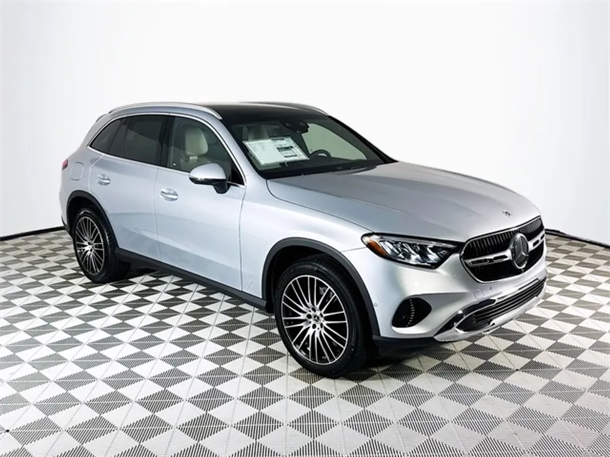 2026 Mercedes Benz GLC 300 photo 1