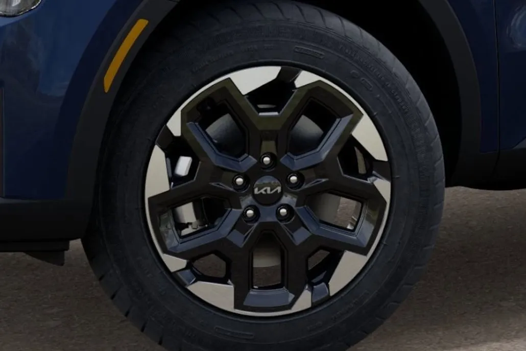 2025 Kia Sorento S photo 1