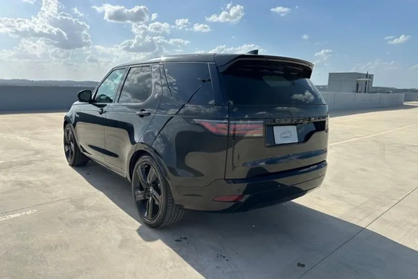 2025 Land Rover Discovery SE photo 1