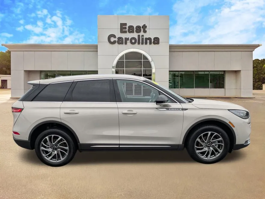2021 Lincoln Corsair Standard photo 1