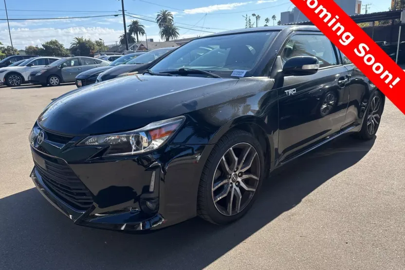 2016 Scion tC Base photo 1