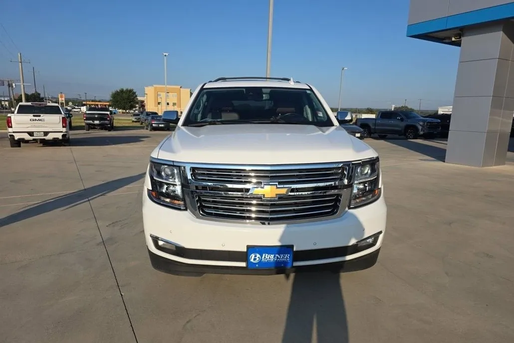 2020 Chevrolet Suburban Premier photo 1