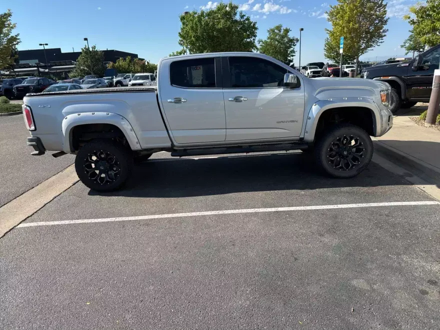 2015 Gmc Canyon SLT photo 1