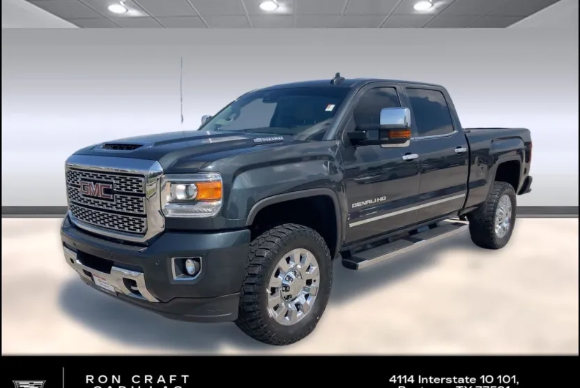 2018 Gmc Sierra 2500 HD Denali photo 1