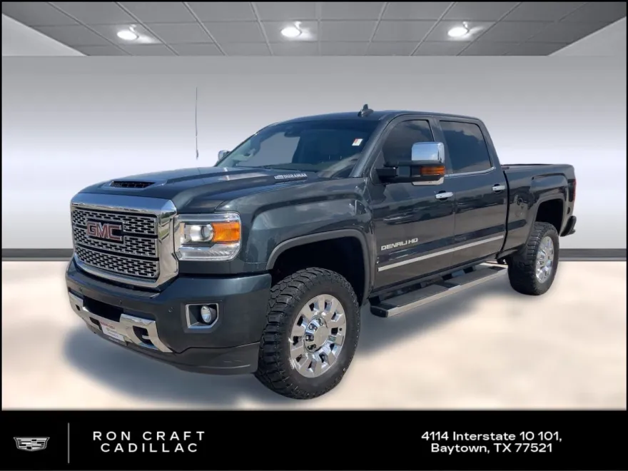 2018 Gmc Sierra 2500 HD Denali photo 1