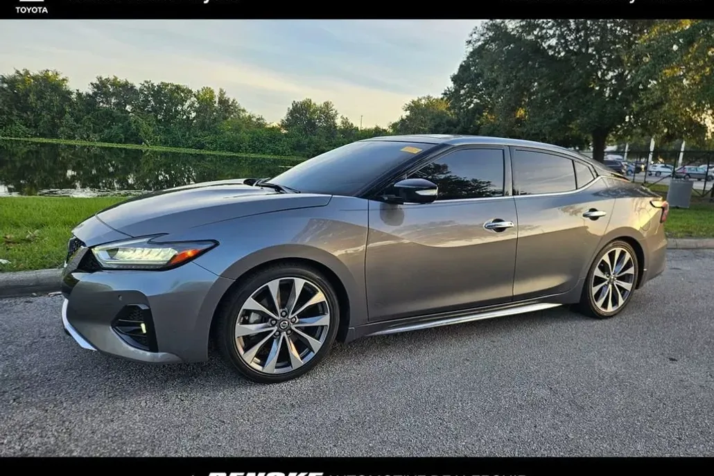 2021 Nissan Maxima Platinum photo 1