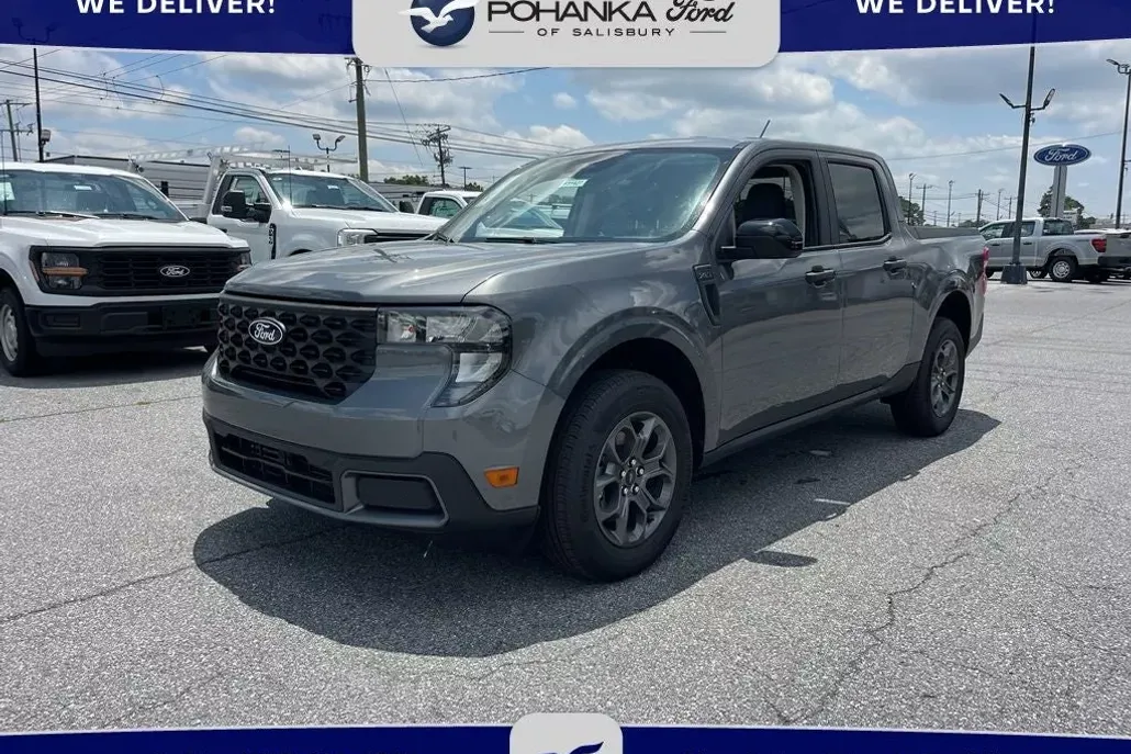 2025 Ford Maverick XLT photo 1